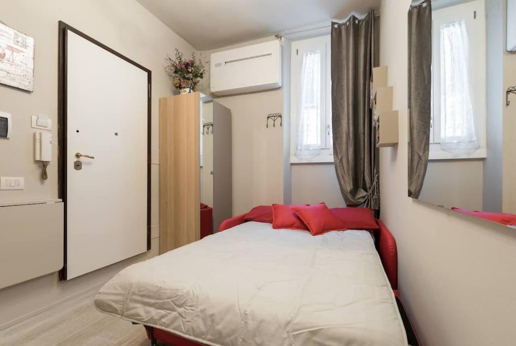 Keys Of Italy - Sreparata 24 Small - Cozy Nest Looks For Solo Traveller Apartment *